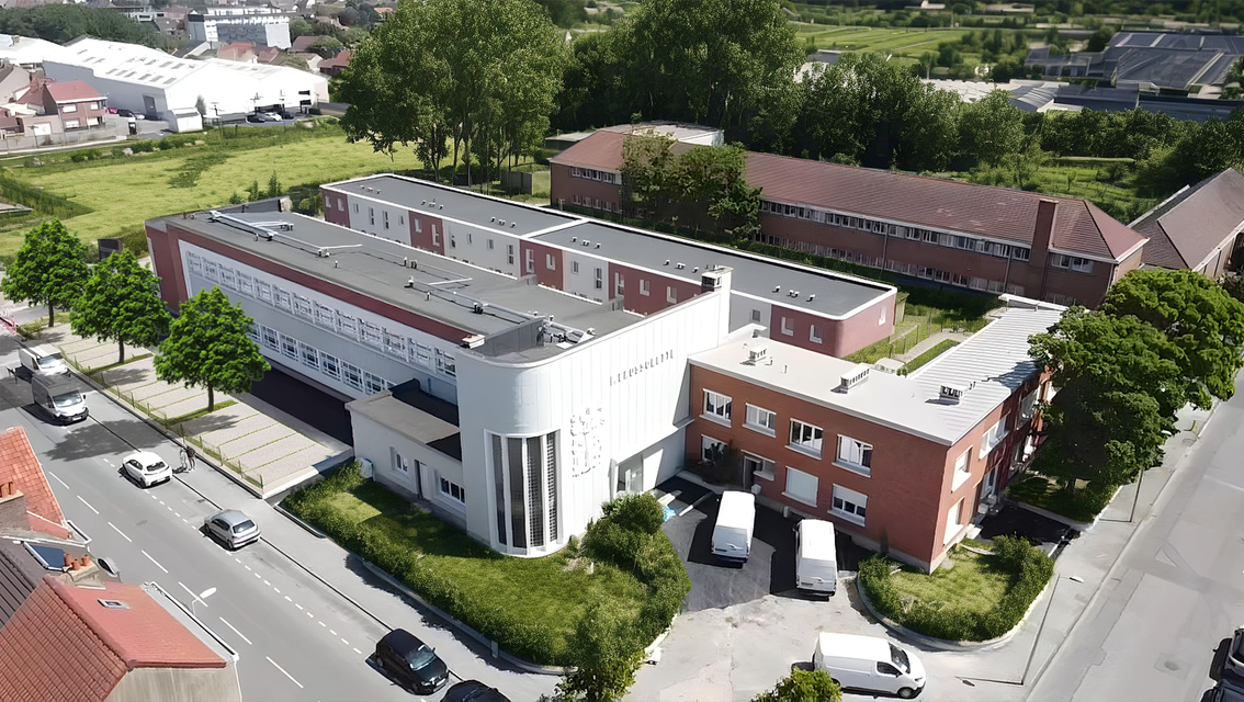 Vue drone de la réhabilitation de l'école Brossolette en 29 logements sociaux à Dunkerque